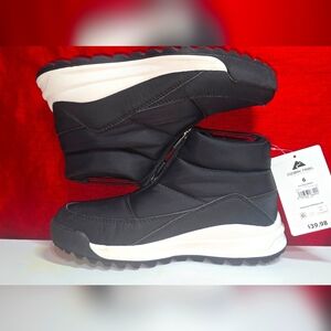 Ozark Trail Women’s Winter Boots - Size 6 - NWT